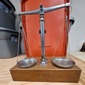 Waltham Model A  10oz. Troy Scale / Mass.